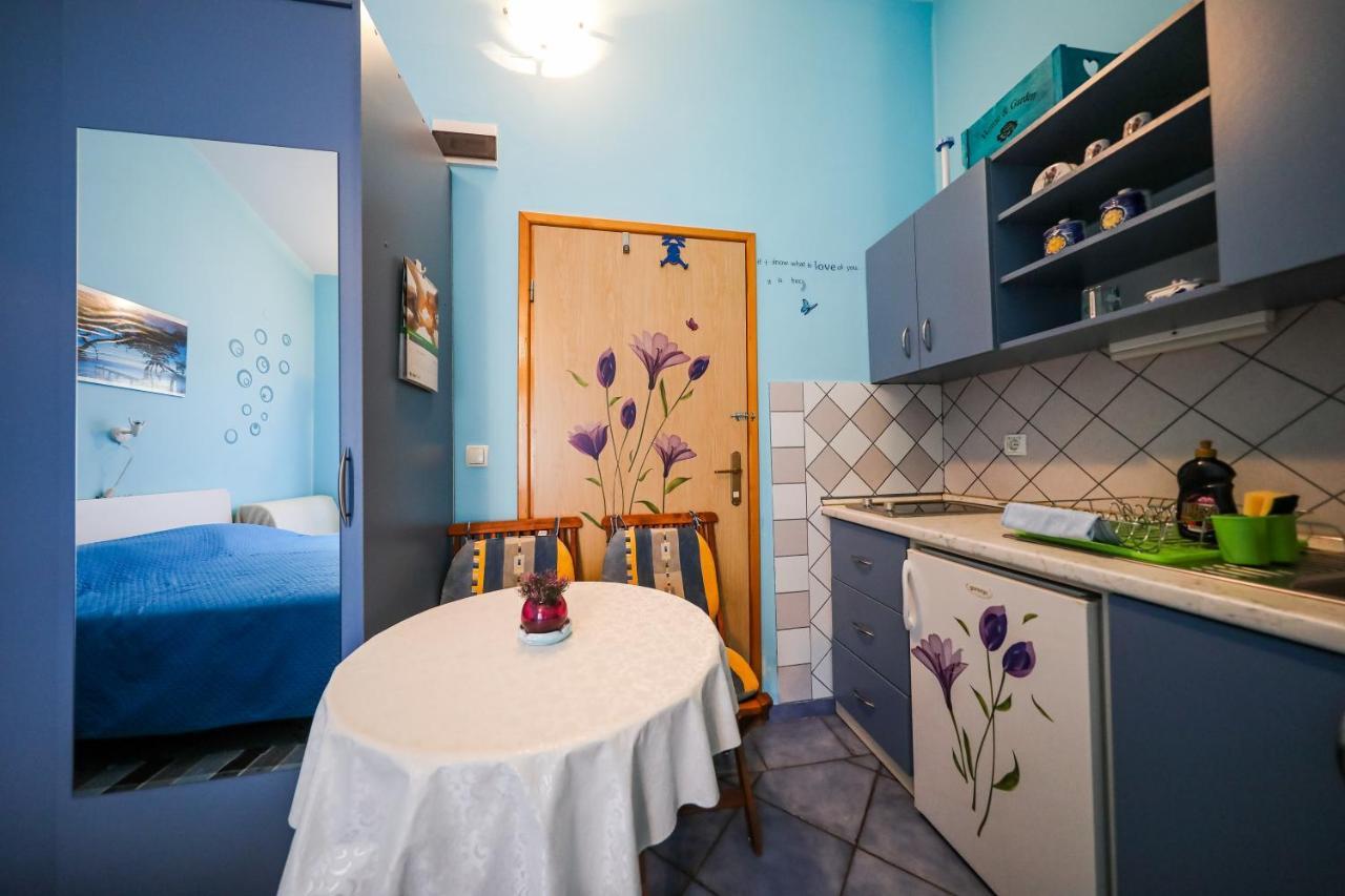 Studio Brbinj 8160A ภายนอก รูปภาพ